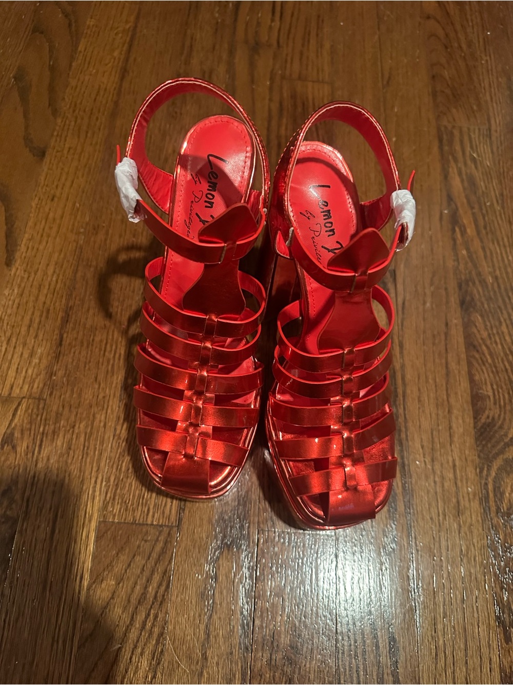 Lemon drop dolls kill Red Strappy Platform Sandals new wo box 7.5